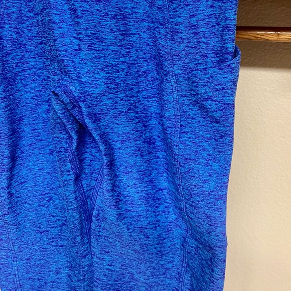 BOMBSHELL SPORTSWEAR V BACK LEGGINGS IN NEON BLUE RAVE! EUC! SOLD OUT ONLINE - Picture 10 of 16